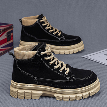 Ghete bărbați Martin cu partea superioară din nubuk, talpă din Cauciuc groasă, căptușeală din plasă și branț PU, închidere cu șiret în față