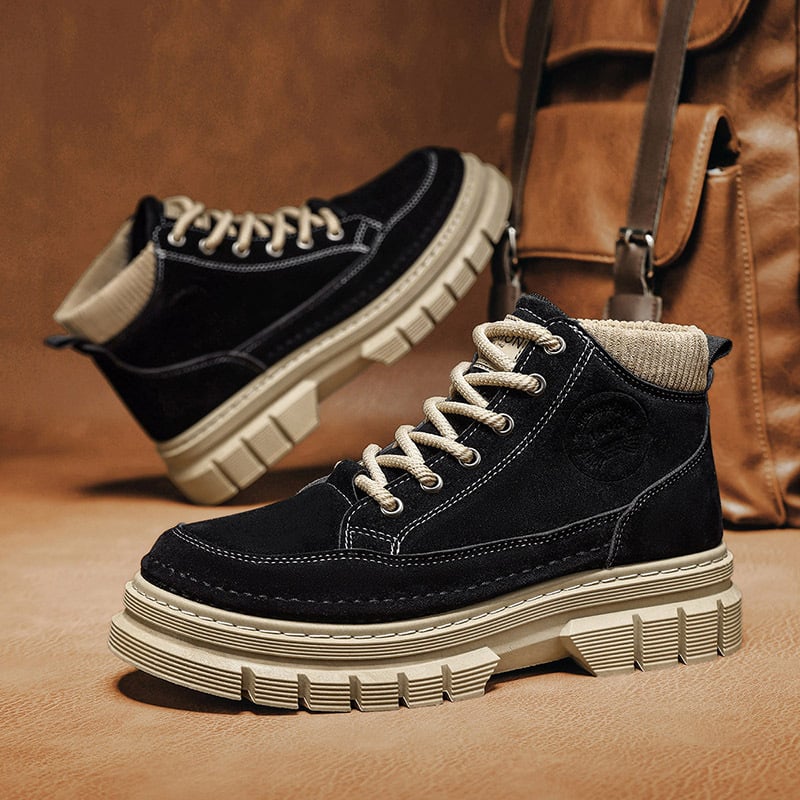 Ghete bărbați Martin cu partea superioară din nubuk, talpă din Cauciuc groasă, căptușeală din plasă și branț PU, închidere cu șiret în față