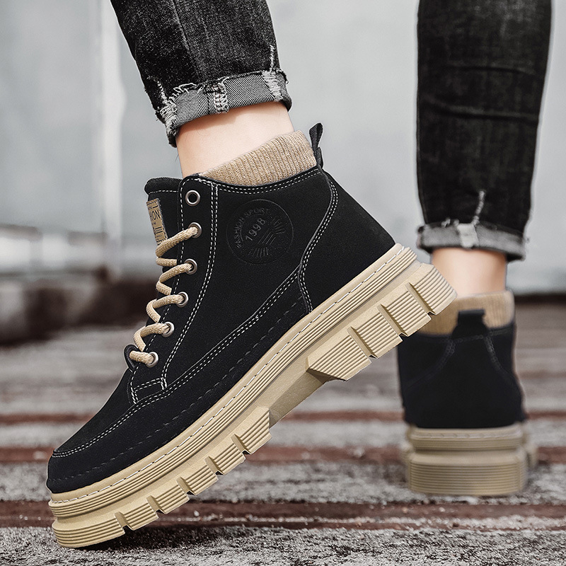 Ghete bărbați Martin cu partea superioară din nubuk, talpă din Cauciuc groasă, căptușeală din plasă și branț PU, închidere cu șiret în față