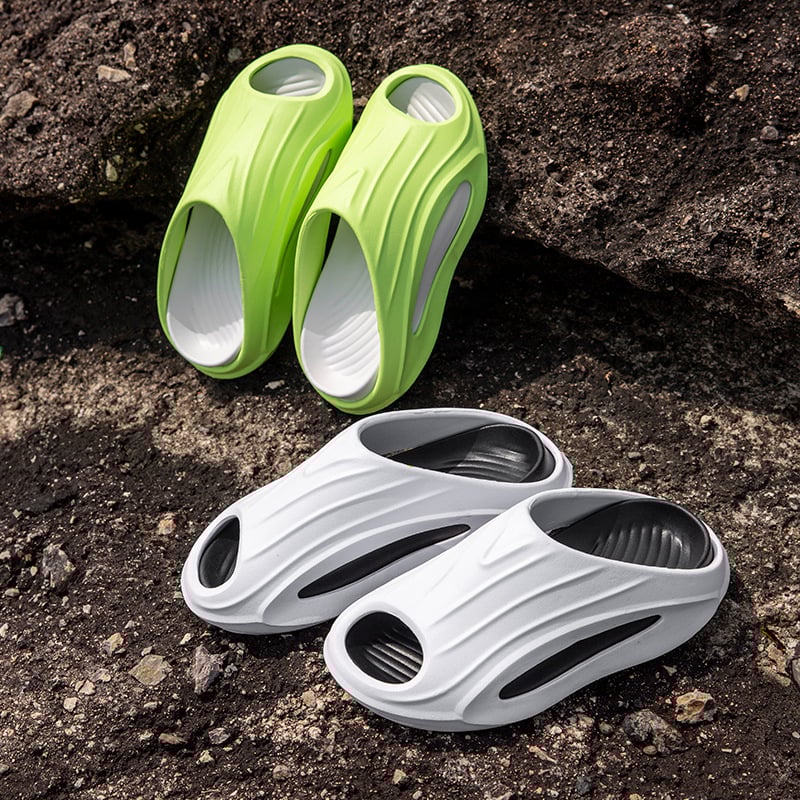 Pánske flip-flopy s EVA hornou, EVA podrážkou, injekčná technológia podrážky, leto 2024