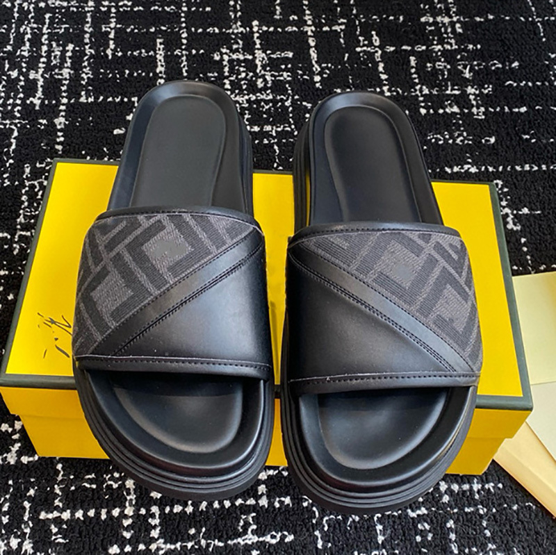 Slapi de bărbați din piele naturală, talpă din cauciuc, slip-on, stil de relaxare, vara 2025