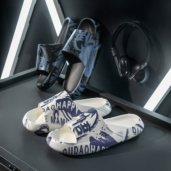 Férfi papucs, PVC felső rész és PVC talp, injektált talp, csúszásmentes, beltéri és kültéri használatra, nyárra.