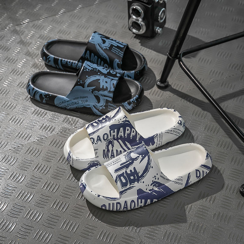 Férfi papucs, PVC felső rész és PVC talp, injektált talp, csúszásmentes, beltéri és kültéri használatra, nyárra.