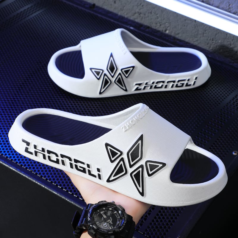 Férfi kültéri papucs, vastag csúszásmentes talppal, PVC felsőrész, PVC talp, injektált talpt technológia