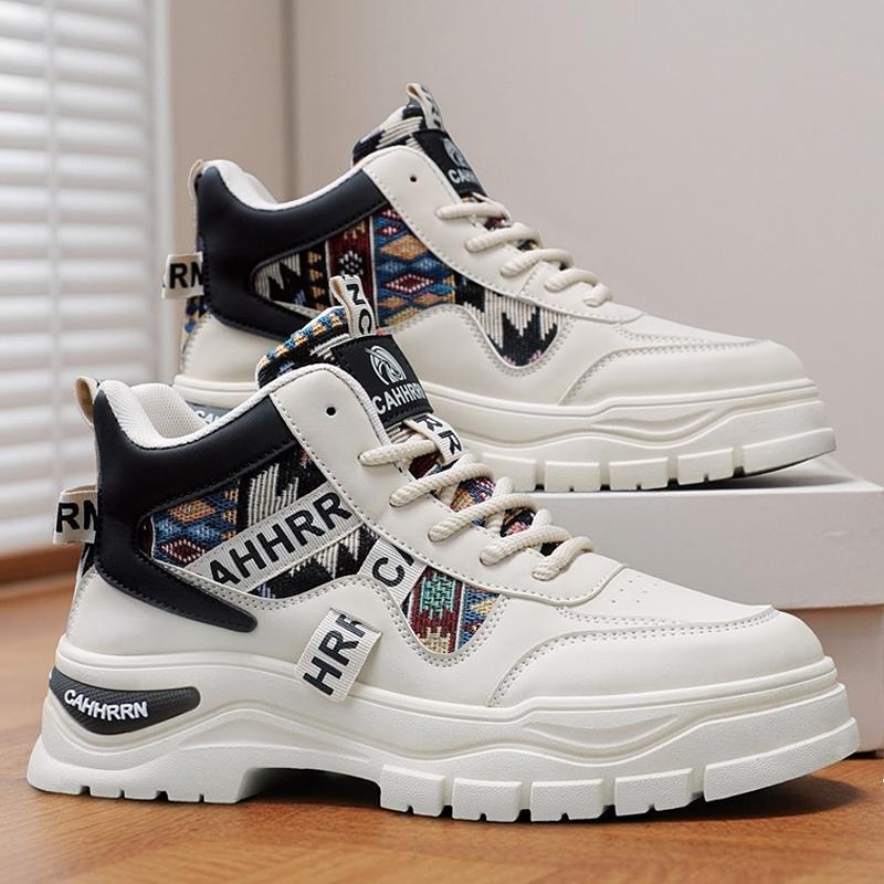 Martin magas szárú bakancs, PU felsőrész, gumi talp, kerek orr, téli modell