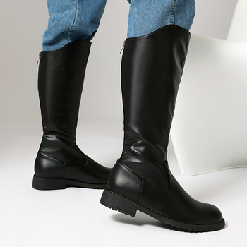 Jazdecké čižmy, vrchný materiál umelej PU, výška nad kolená, zaoblená špička, gumová podrážka, nízky podpätok