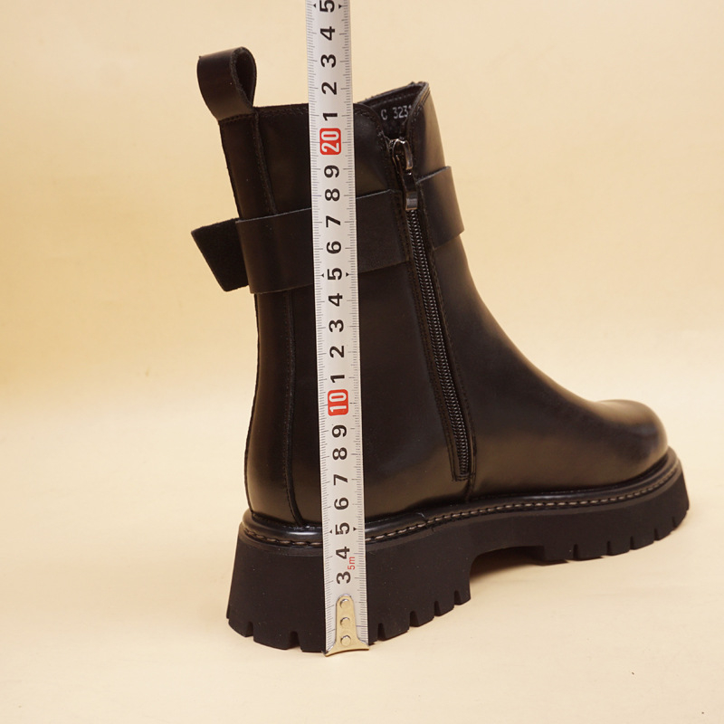 Ghete Martin pentru bărbați, partea superioară din plasă, talpă din cauciuc, toc platformă 3–5 cm, închidere cu șireturi în față