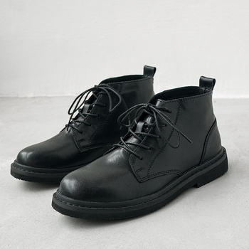 Cizme Martin cu partea superioară din piele naturală, talpă din cauciuc, vârf rotund, stil britanic