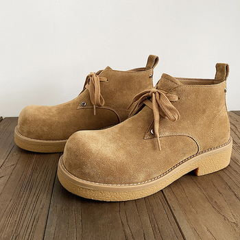 Martin topánky z pravej kože, vrchný materiál z hovädzej kože najvyššej kvality, gumová podrážka, nízky klínový podpätok 1-3 cm, guľatá špička, retro štýl