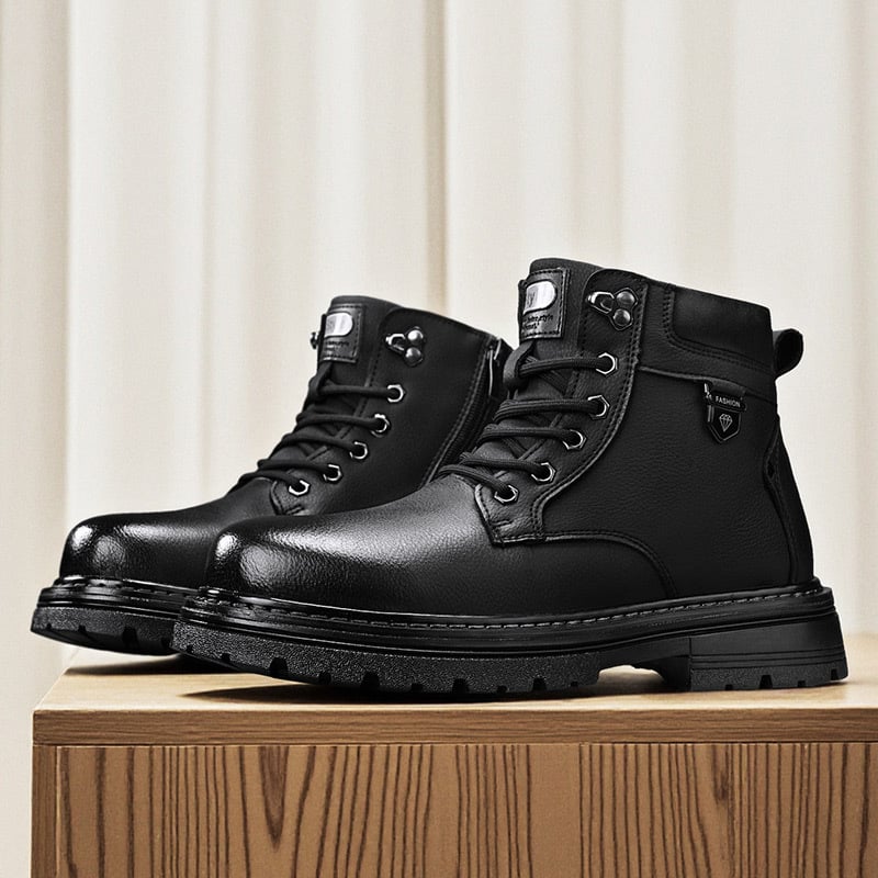 Ghete Martin pentru bărbați – de înălțime medie, partea superioară din nubuk de vițel, căptușeală caldă din pluș, talpă din cauciuc, fermoar lateral