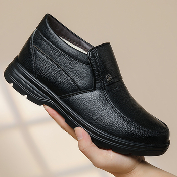 Ghete de iarnă din piele pentru bărbați, căptușite cu lână de oaie și blană artificială, talpă groasă, turnată prin injecție (Partea superioară: piele de vacă; Căptușire: lână de oaie; Talpă: turnată prin injecție; Înălțime toc: 3–5 cm)