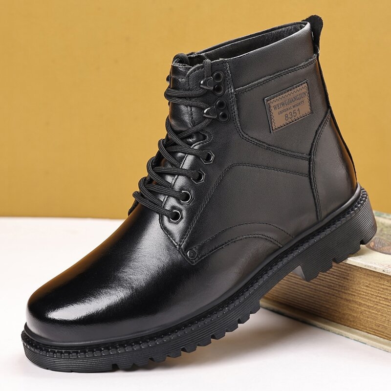 Ghete Martin - Piele de vită de prim strat, căptușeală din lână, talpă din cauciuc, șireturi în față, încălțăminte de iarnă impermeabilă