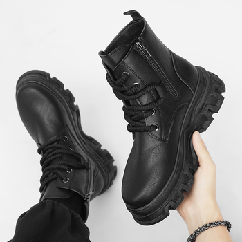 Ghete Martin, partea superioară din microfibră, talpă groasă din cauciuc, vârf rotund, talpă injectată