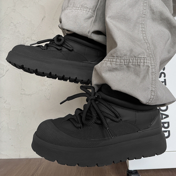 Ghete de iarnă unisex Martin – mid-top, căptușite cu fleece, partea superioară din piele naturală, talpă din cauciuc