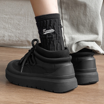 Ghete de iarnă unisex Martin – mid-top, căptușite cu fleece, partea superioară din piele naturală, talpă din cauciuc