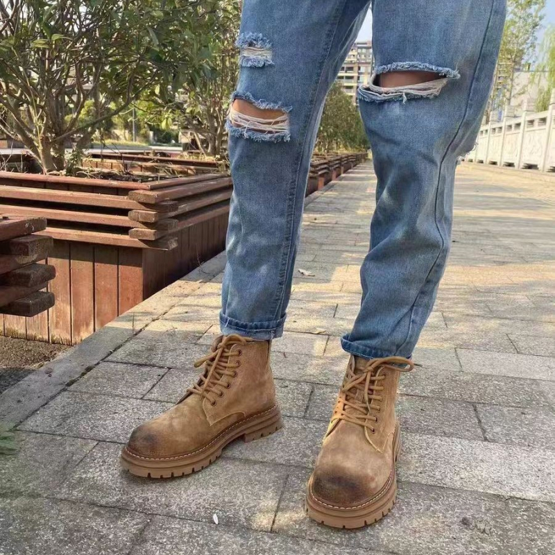 Muške čizme, povećanje visine, gornji dio od svinjske kože, gumeni potplat, srednje visine, vintage stil