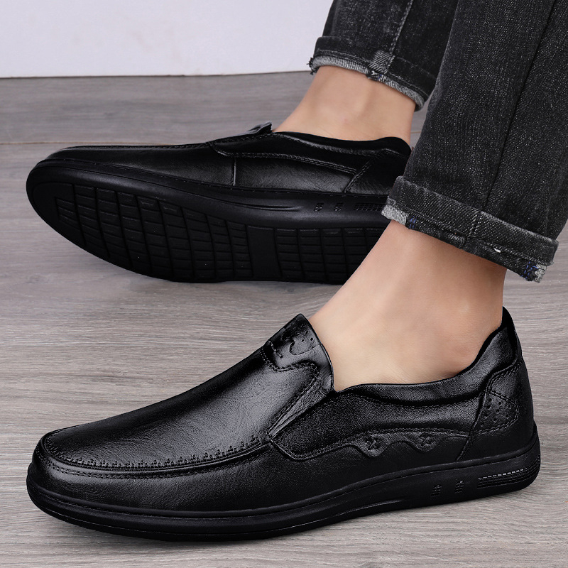 Muške kožne loaferice – koža prvog sloja teleće kože, kožni vrh prstiju, fleece unutarnja, gumeni potplat, opušteni stil