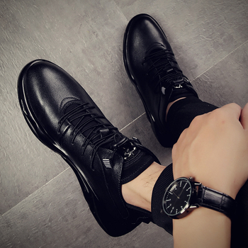 Pánske vysoké kožené topánky Martin s Velúrovou podšívkou, vrchný materiál z pravej kože, elastické zapínanie, okrúhla špička