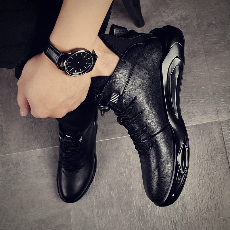 Pánske vysoké kožené topánky Martin s Velúrovou podšívkou, vrchný materiál z pravej kože, elastické zapínanie, okrúhla špička