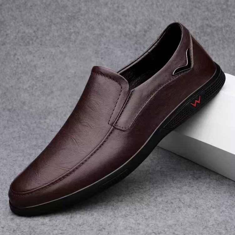 Muški slip-on loafers od prave kože, mekana gumena potplat, gornji dio od split kože, PU uložak i podstava, pogodni za proljeće i jesen