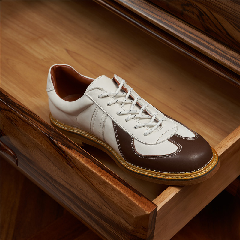 Ανδρικά Δερμάτινα Παπούτσια – Χειροποίητα, Βρετανικό Στυλ, Άνω μέρος από Δέρμα Αγελάδας, Σόλα από Καουτσούκ-Αφρό, Στρογγυλή Μύτη, Δέσιμο Μπροστά