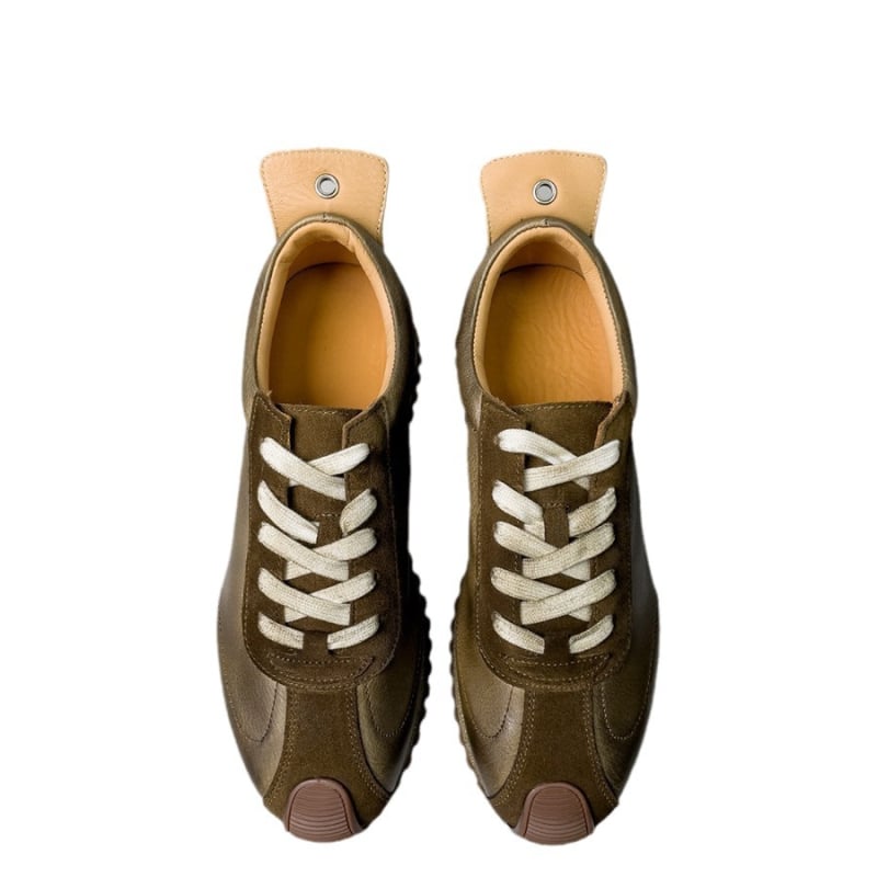 Ανδρικά δερμάτινα sneakers με φθαρμένο δέρμα αγελάδας, ρετρό στυλ, χαμηλός φτέρνας κλίση (1-3 εκ), σόλα από αφρώδες καουτσούκ, εσωτερική σόλα από φυσικό δέρμα