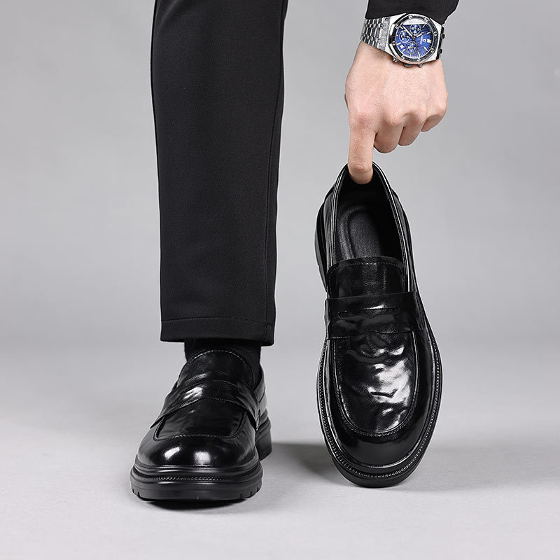Muške kožne slip-on loaferice s gumom, prava koža, kožni vrh (nos), nizak klin 1–3 cm, prozračna PU uložak