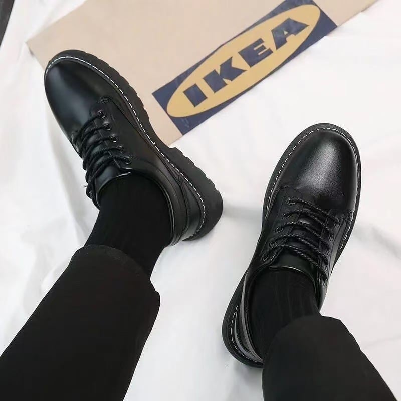 Muške loaferice, gornji dio od Super Fiber, okrugli vrh prsta, vezanje šnura, ravna peta, PU ulošak