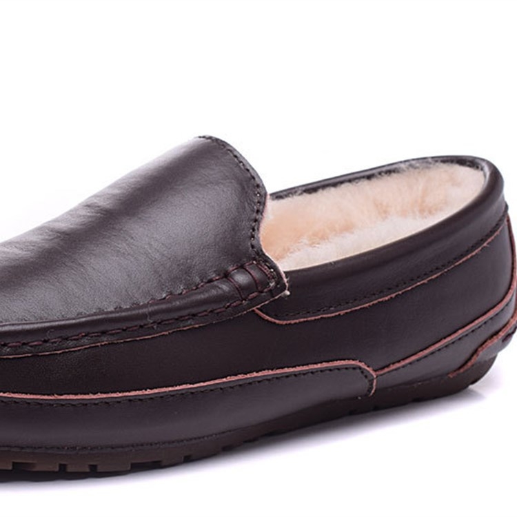 Muške slip-on cipele od kože s vunom, niski profil, gornji dio od goveđe kože, ulošak od vune, potplat od telećeg tetiva, okrugli vrh