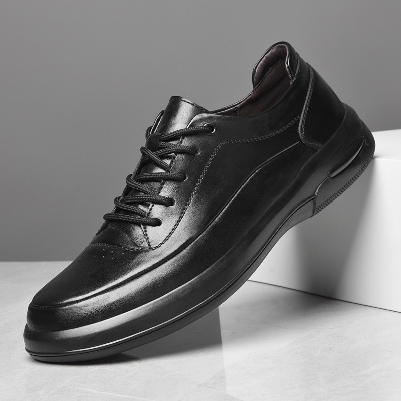 Pantofi pentru bărbați din piele – partea superioară din piele de vită, talpă din cauciuc, vârf rotund, toc mic 1–3 cm, respirabili