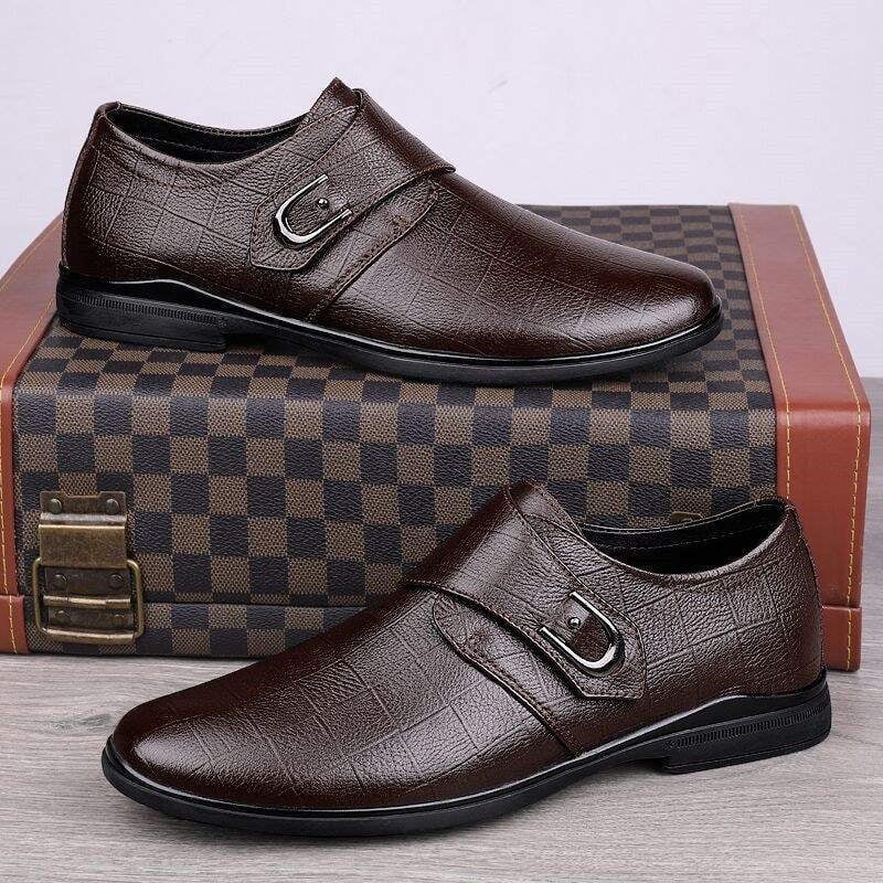 Pantofi de piele pentru bărbați, stil business, vârf rotund, partea superioară din amestec de materiale, închidere Slip-On cu Velcro, căptușeală din blană de iepure, primăvara 2024