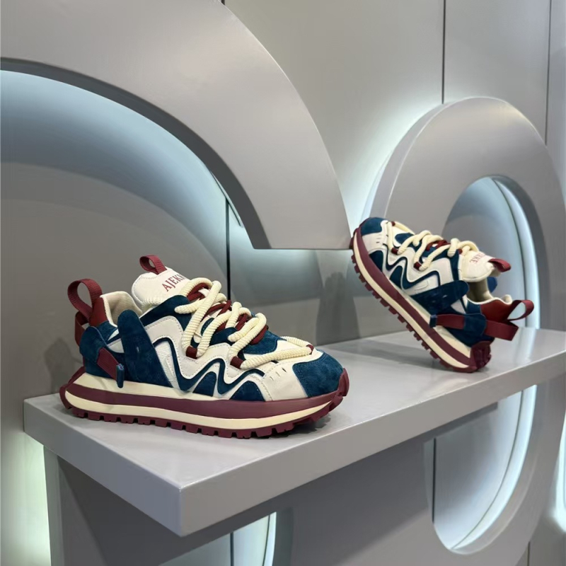 Încălțăminte sport casual pentru bărbați, căptușeală din plasă respirabilă, partea superioară din piele sintetică, talpă PVC turnată prin injecție, închidere cu șireturi