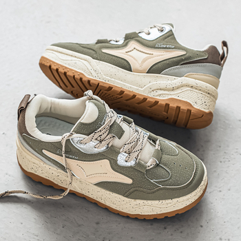 Unisex platformové tenisky, vrchný materiál syntetická koža, vzor s hviezdami, plochá päta, EVA stielka