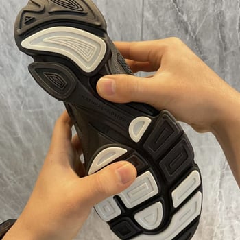 Unisex ādas ikdienas sporta apavi – ādas augšdaļa no pirmās kārtas, gumijas zole, zems papēdis 1–3 cm, retro stils, ūdensnoturīgi