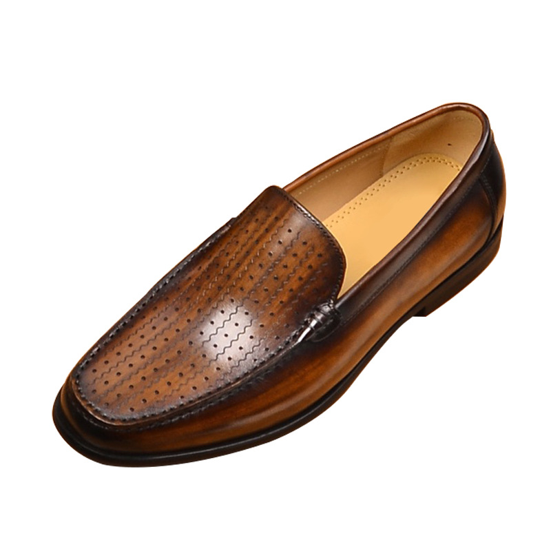 Vīriešu ikdienas ādas loaferi ar elpojošu dizainu; augšdaļa no divslāņu liellā ādas; zole no liellā teļa cīpslas; apaļa purngala; zems papēdis 1–3 cm