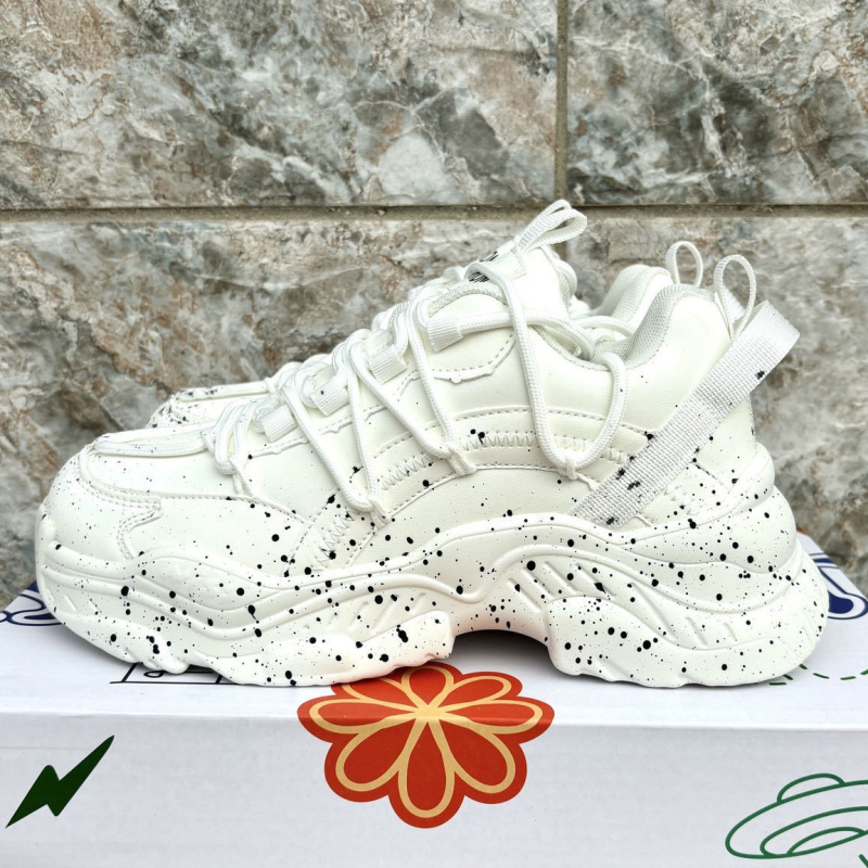 Unisex sportbačiai su storesniu padu augimui didinti, PU viršus, kvėpuojanti tinklinė vidinė dalis, gumos padas, raišteliai