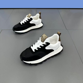 Vyriski kasualiniai bateliai su stora padu — viršutinė dalis iš sintetinės odos, PVC padai, injekcinio formavimo technologija, plokščias kulnas, raišteliai