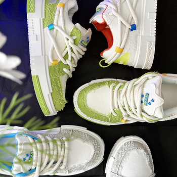 Pantofi sport tip board shoes cu partea superioară din canvas, vârf rotund, talpă din cauciuc, închidere cu șiret