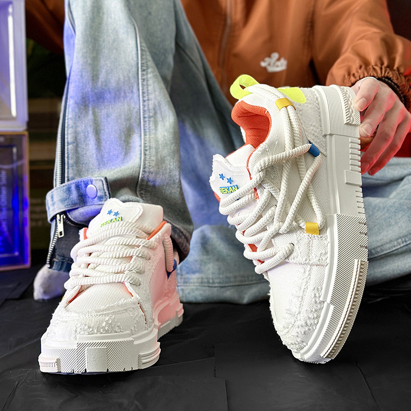 Pantofi sport tip board shoes cu partea superioară din canvas, vârf rotund, talpă din cauciuc, închidere cu șiret