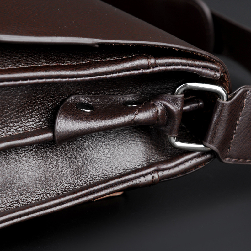 Férfi váll- és oldaltáska – üzleti PU bőr, vízszintes négyzet alakú, zárófedéllel, belső rekesz ID-nek, telefon, zipzár, laptop és kamera, modell JS8865