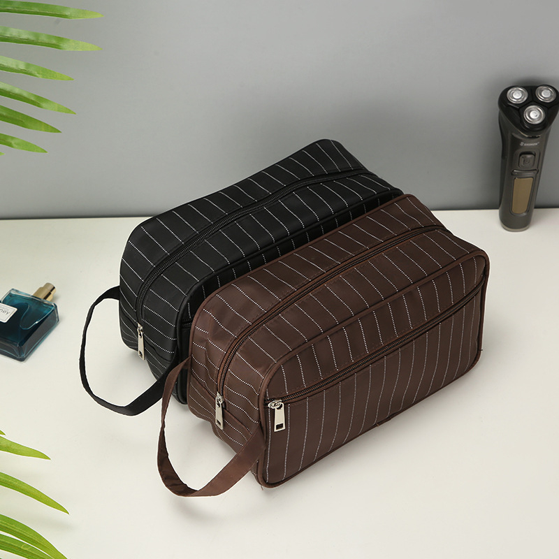 Férfi PVC pipere táska csíkos mintával, kétszintes, belső rekesszel üzleti utazásokhoz