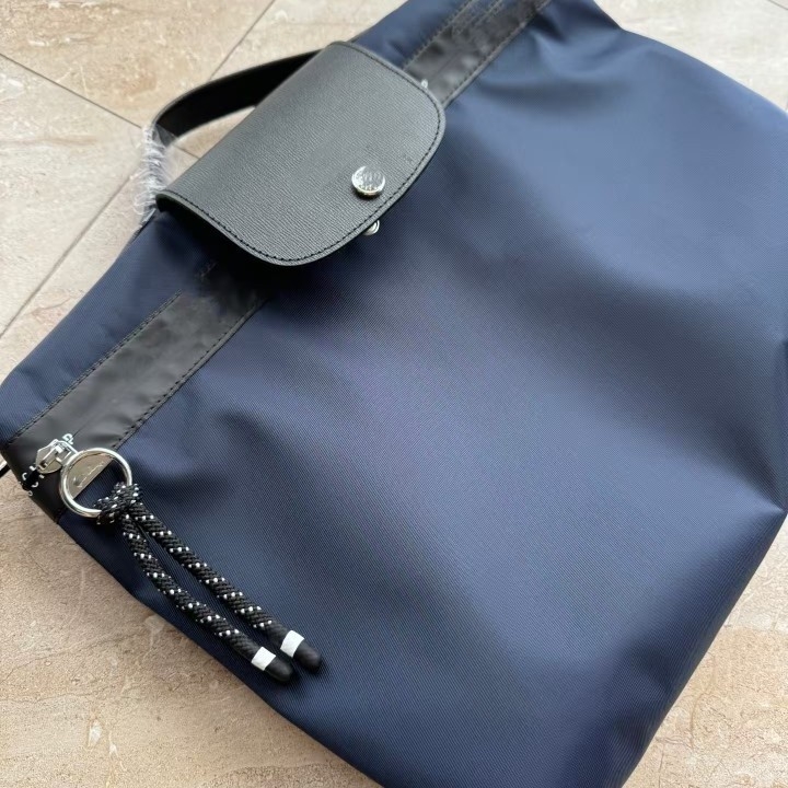 Muška nylon laptop torba preko ramena – ultra lagana, poliester podstava, proljeće 2025, poslovna putovanja