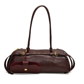 Γυναικεία tote τσάντα – αστικός μινιμαλισμός, PU υλικό, μορφή μαξιλαριού, φερμουάρ, άνοιξη 2025