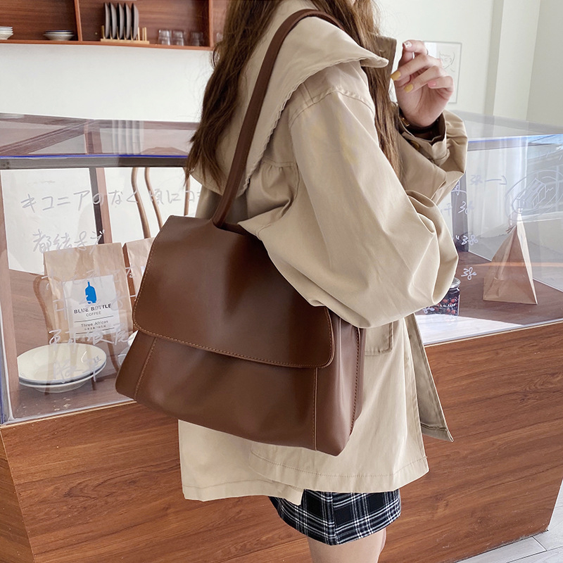First Moai PU kožna crossbody torba - urbano minimalistički stil, magnetski zatvarač