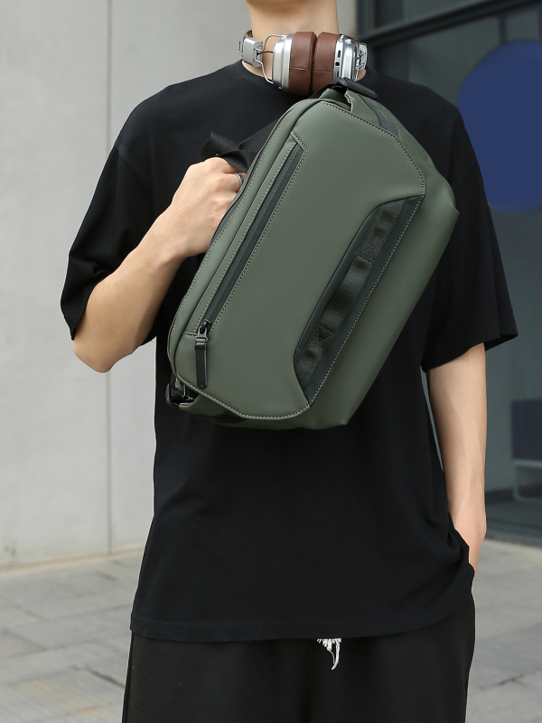 Muška crossbody torba – Velika kapaciteta, Stil za putovanje, Vodootporna, Materijal: Film, Podstava od tkanine