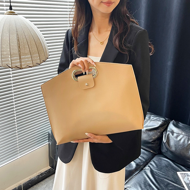 Τσάντα φορητού υπολογιστή – PU υλικό, αδιάβροχη, αντιβακτηριακή, καλοκαίρι 2025, στυλ Business Elite.