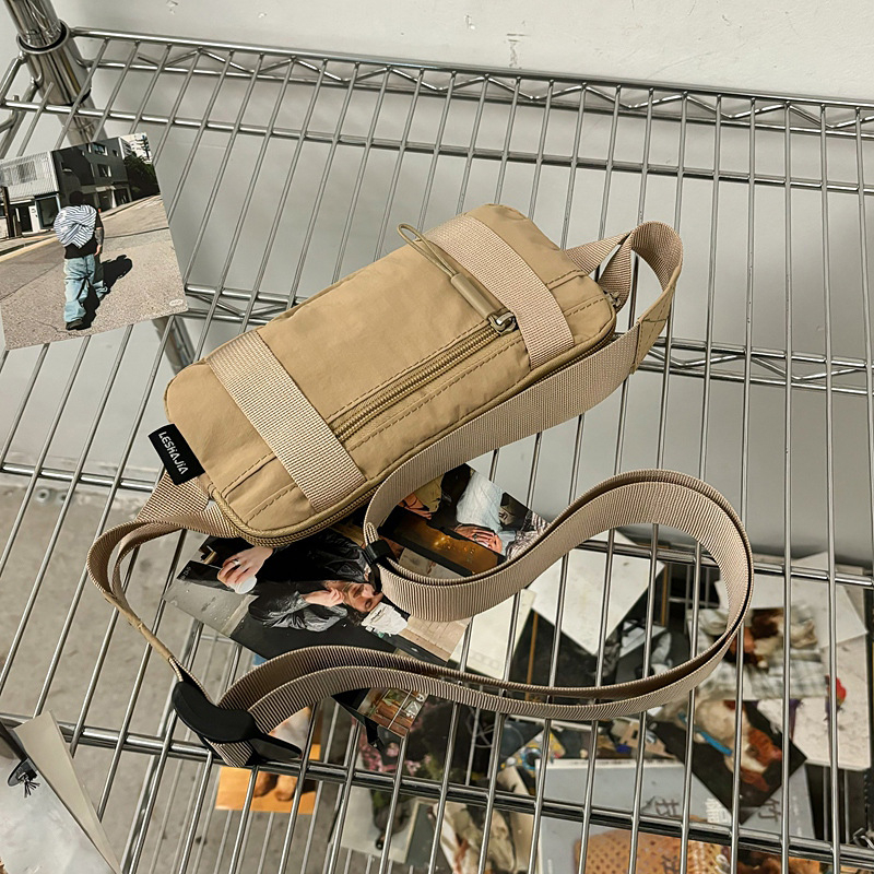 Μίνι τσαντάκι μέσης για τρέξιμο, crossbody σχέδιο, από νάιλον, φερμουάρ, θήκη για κινητό, τρισδιάστατος εξωτερικός σχεδιασμός