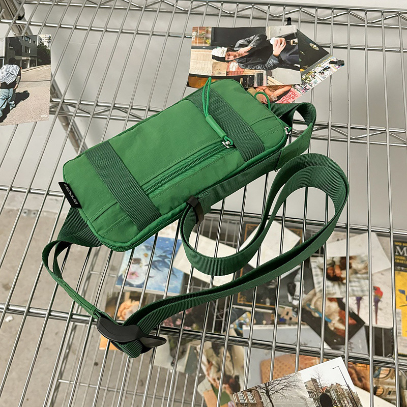 Μίνι τσαντάκι μέσης για τρέξιμο, crossbody σχέδιο, από νάιλον, φερμουάρ, θήκη για κινητό, τρισδιάστατος εξωτερικός σχεδιασμός