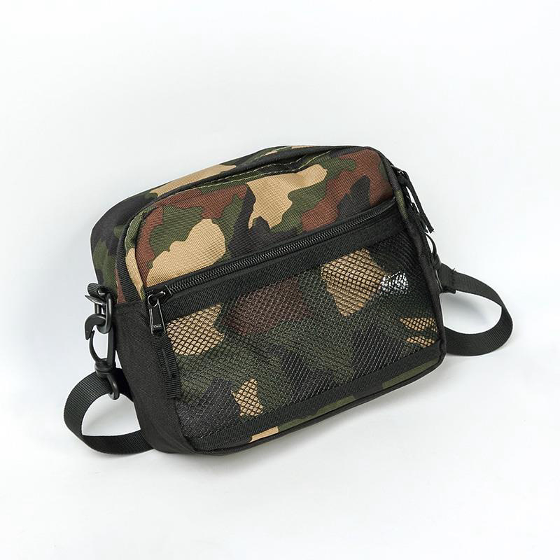 Crossbody táska, Oxford anyagból, vízálló, kapacitás kevesebb mint 20 L, görbült vállpánt