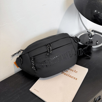 Férfi crossbody táska napi használatra és utazáshoz — nylon, ultrakönnyű, kopásálló, vízálló, mágneses zár